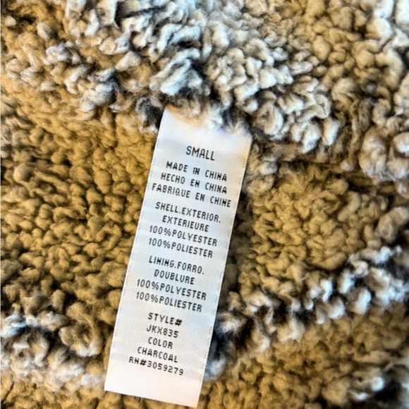 🚨3 for $15 Thread & Supply Gray Sherpa Fleece Fuzzy Fur Pocket Vest Coat Small - Picture 4 of 6